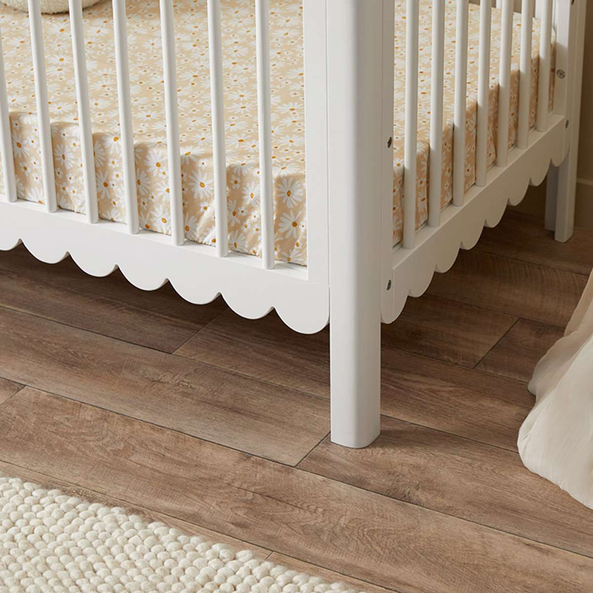 Maisie Scalloped Cot - White - Image 9